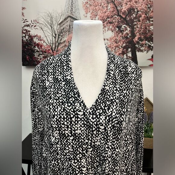 Talbots Women’s Plus Top Blouse 2XL Geometric V Neck Long Sleeve Pullover - Picture 4 of 11